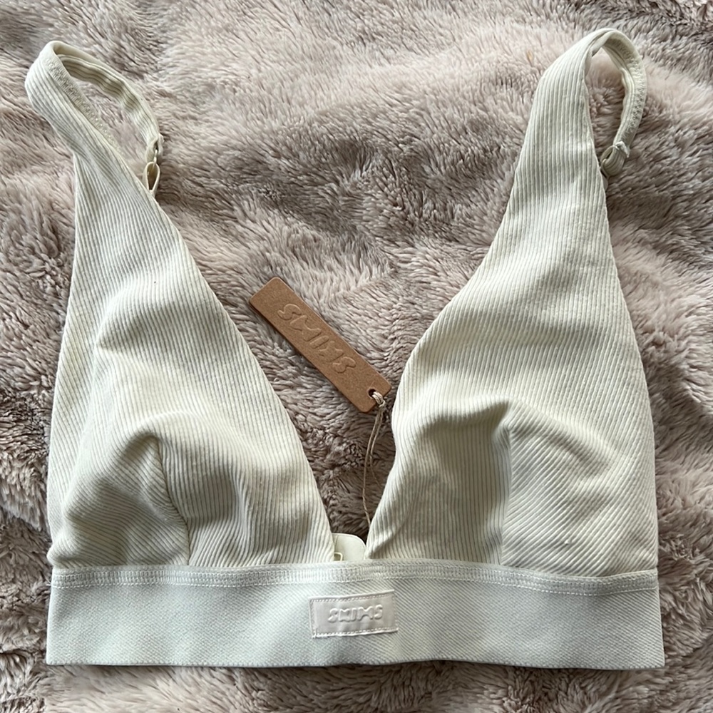NWT! SKIMS Cotton Plunge Bralette